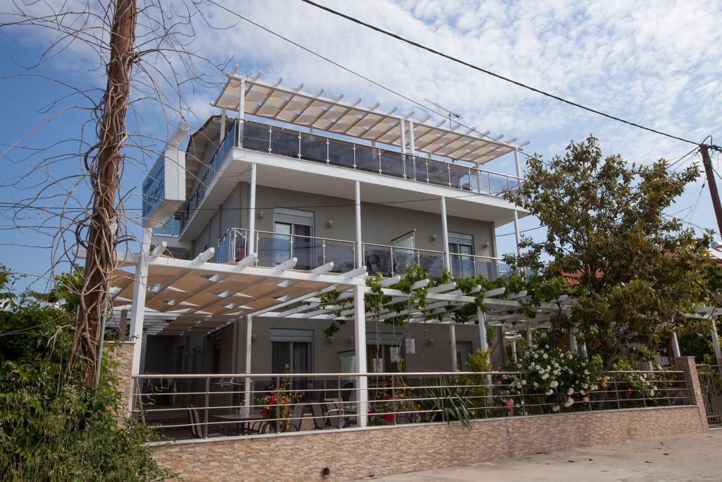 Muses Studios Potos Dış mekan fotoğraf